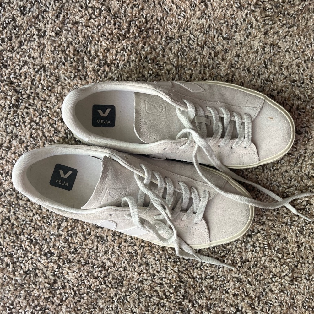 Veja Off-White Casual Sneakers